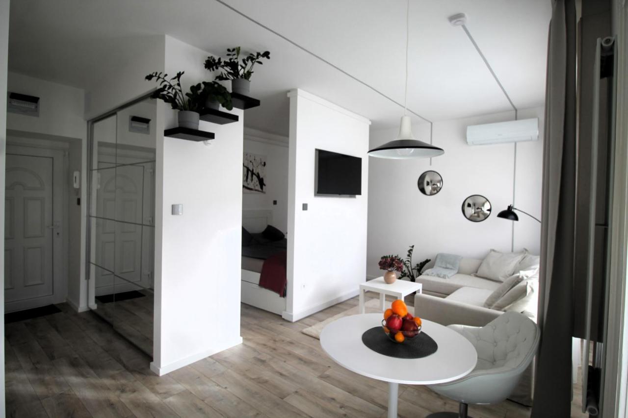 Modern Studio A Belvaros Koezepen Parkoloval- Kata Studioapartman Gyor Luaran gambar