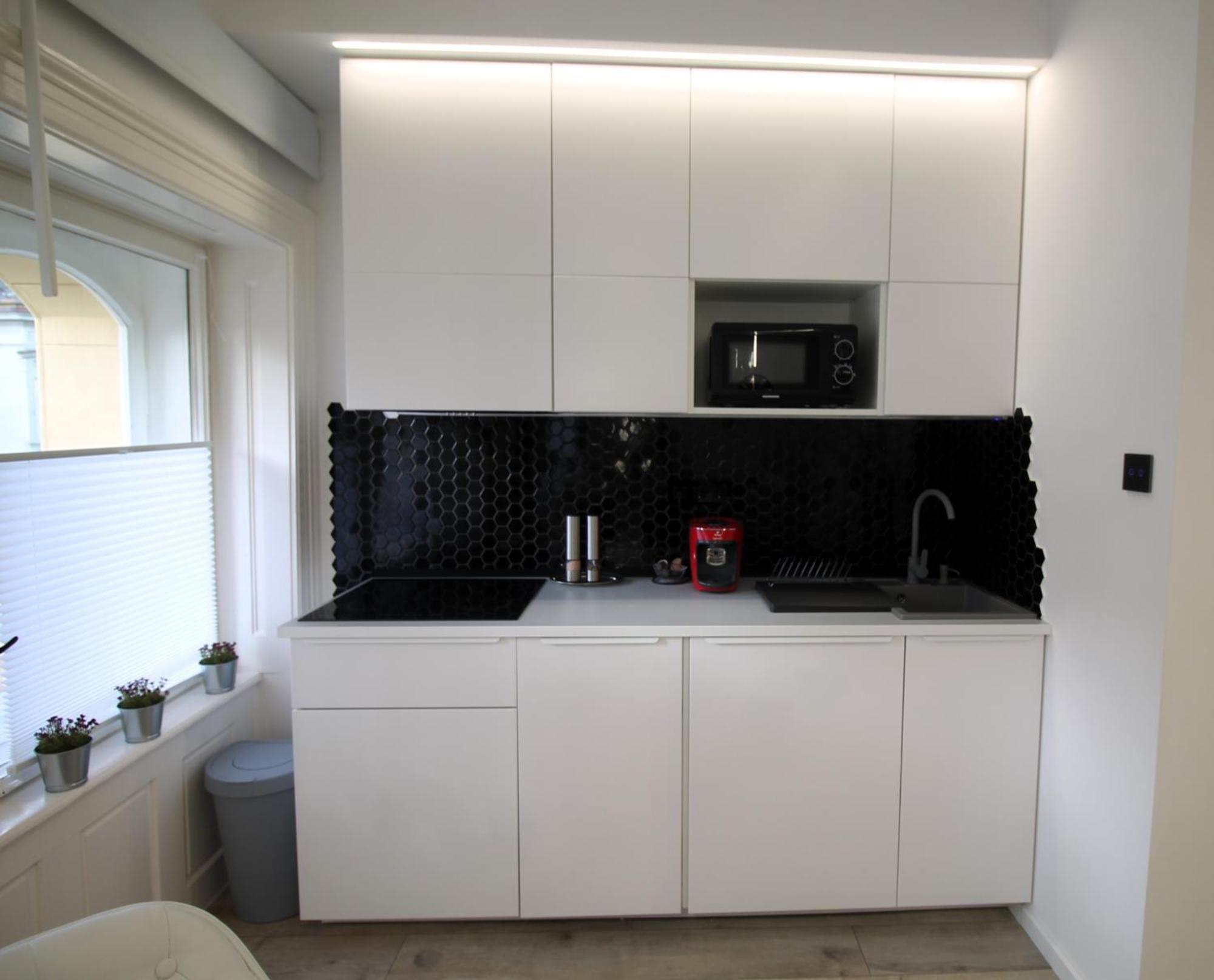 Modern Studio A Belvaros Koezepen Parkoloval- Kata Studioapartman Gyor Luaran gambar